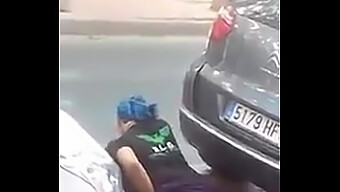 Mulher sem-teto é fodida na rua. Você não vai querer perder essa cena quente e picante!